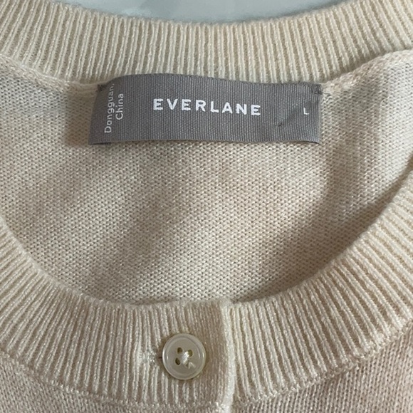 Everlane Cashmere Crew Neck Cardigan - Picture 9 of 11